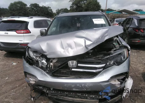 2017 Honda Pilot Touring z USA, uszkodzony, nr VIN 5FNYF5H96HB043319